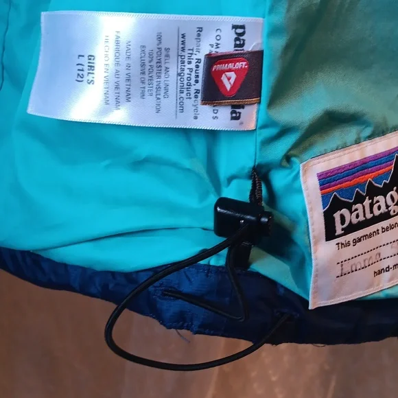 Patagonia Kids Blue Quilted Jacket Size L(12)